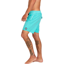 Load image into Gallery viewer, Center Trunks