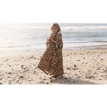 Load image into Gallery viewer, Hot Spots Changing ECO Poncho