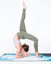 Load image into Gallery viewer, Todd Glaser X Leus Yoga Towel