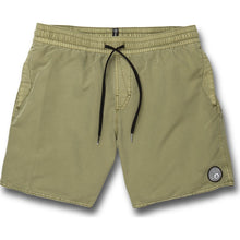 Load image into Gallery viewer, Center Trunks