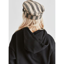 Load image into Gallery viewer, ALBANY CAP - BURGUNDY/CREAM