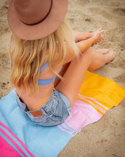 Load image into Gallery viewer, Zuma Outdoor ECO Towel