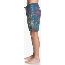Load image into Gallery viewer, Highline Party Wave 19" Boardshorts