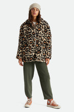 Load image into Gallery viewer, Bern Coat - Large Leopard