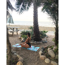 Load image into Gallery viewer, Splatter Yoga Towel