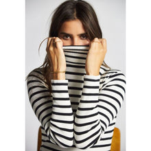 Load image into Gallery viewer, ASHLEY L/S TURTLENECK - BLACK/WHITE
