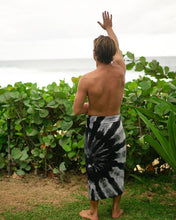 Load image into Gallery viewer, Tie Dye Surf Towel