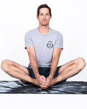 Load image into Gallery viewer, Tie Dye Yoga Towel