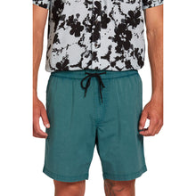 Load image into Gallery viewer, Steppen Elastic Waist Shorts