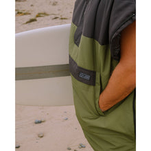 Load image into Gallery viewer, Yosemite Apex Poncho