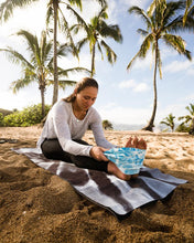 Load image into Gallery viewer, Tie Dye Yoga Towel
