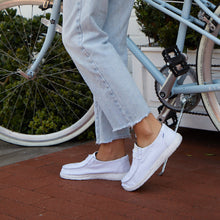 Load image into Gallery viewer, Reef Women&#39;s Shoes | Reef Cushion Coast
