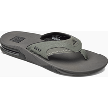 Load image into Gallery viewer, Fanning Flip Flops
