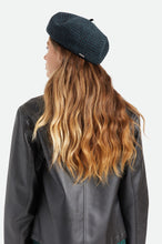 Load image into Gallery viewer, Audrey II Beret - Beige/Beige
