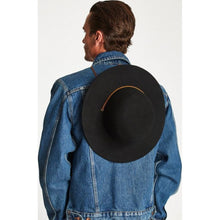 Load image into Gallery viewer, TILLER HAT - BLACK
