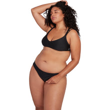 Load image into Gallery viewer, SIMPLY SOLID VNECK TOP
