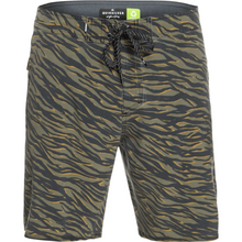 Load image into Gallery viewer, HIGHLINE THREADS &amp; FINS 19 BOARDSHORT
