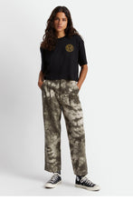 Load image into Gallery viewer, Women's Crest S/S Skimmer
