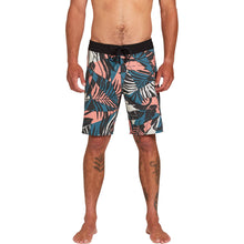 Load image into Gallery viewer, Labrynth Stoneys Trunks
