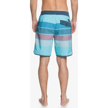 Load image into Gallery viewer, Seasons 19&quot; Beachshorts
