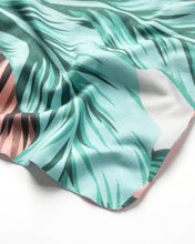 Load image into Gallery viewer, Jungle Fever Gym ECO Towel
