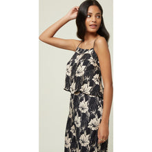 Load image into Gallery viewer, TANKS COBIE FLORAL
