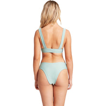 Load image into Gallery viewer, WOMENS SIMPLY SEAMLESS SKIMPY
