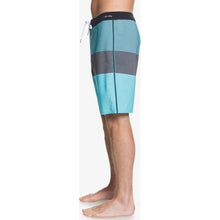 Load image into Gallery viewer, Highline Massive 20&quot; Boardshorts
