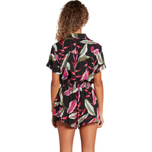 Load image into Gallery viewer, IN THA TRIPICS SHORT
