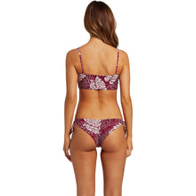 Load image into Gallery viewer, PALM SQUAD CROP TOP
