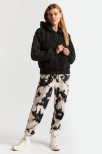 Load image into Gallery viewer, Women's Cloud Sherpa Hood
