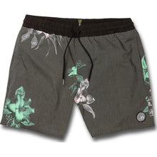 Load image into Gallery viewer, MIGRATION TRUNK 17
