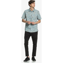Load image into Gallery viewer, Tripping Daisy Short Sleeve Shirt
