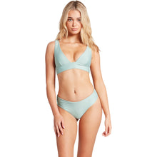 Load image into Gallery viewer, WOMENS SIMPLY SEAMLESS HALTER
