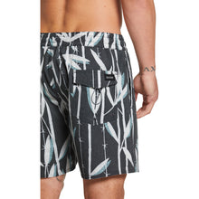 Load image into Gallery viewer, NATURAL BOARDERS TRUNK 17
