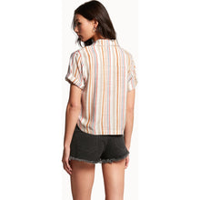 Load image into Gallery viewer, CANT BE TAMED SS
