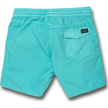 Load image into Gallery viewer, Center Trunks
