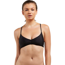 Load image into Gallery viewer, SIMPLY SOLID V NECK
