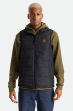 Load image into Gallery viewer, Men&#39;s Cass Puffer Vest

