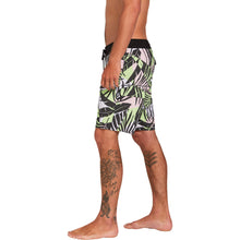 Load image into Gallery viewer, Labrynth Stoneys Trunks
