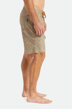Load image into Gallery viewer, Temple Trunk - Medal Bronze/Diamon Floral
