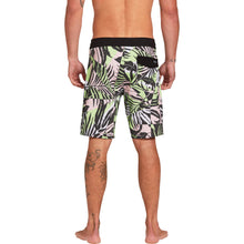 Load image into Gallery viewer, Labrynth Stoneys Trunks
