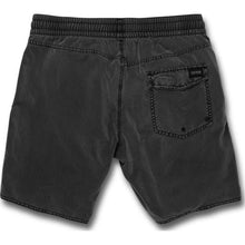 Load image into Gallery viewer, Center Trunks
